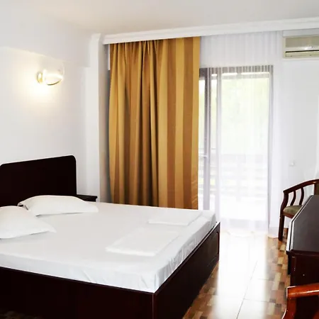 Puflene Resort Murighiol Exterior photo